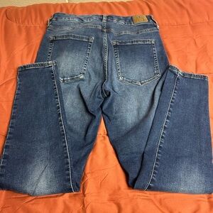 Aeropostale skinny blue jeans butt lifting